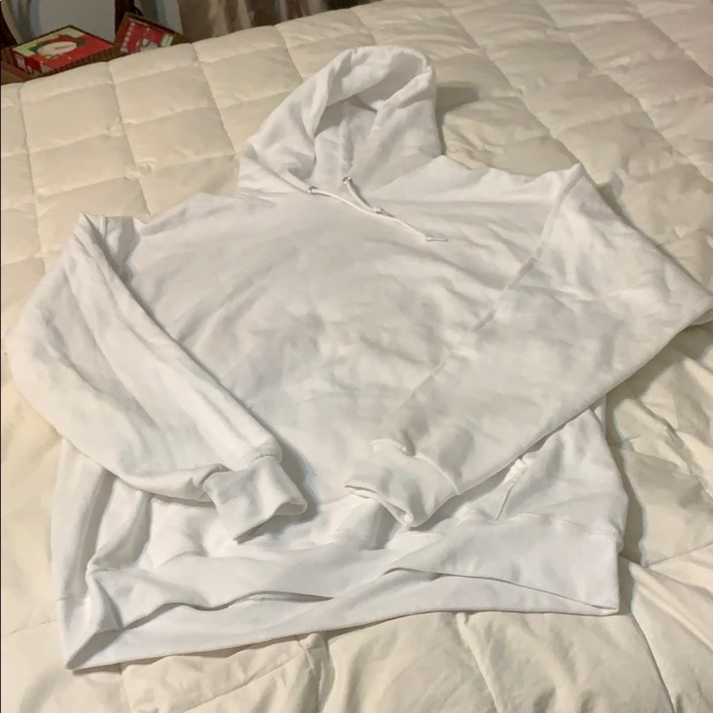 White hooded sweatshirt